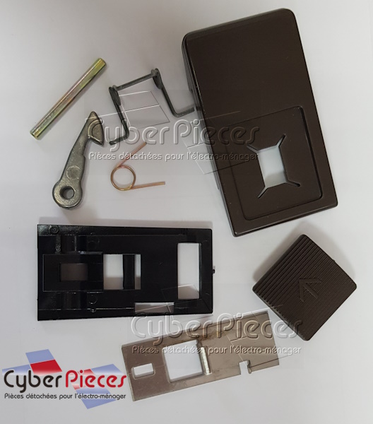 Poignée de Hublot marron Indesit C00021300